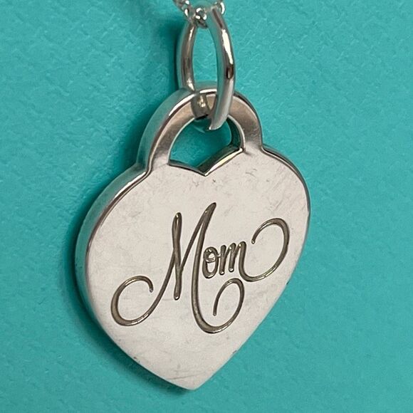 Tiffany & Co. Sterling Silver "Mom" Heart Pendant Necklace - 20” chain - Picture 13 of 13